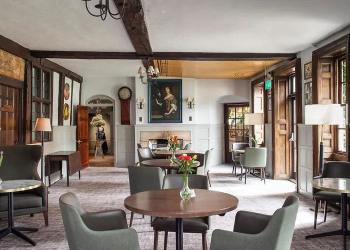 Bush Hotel Farnham