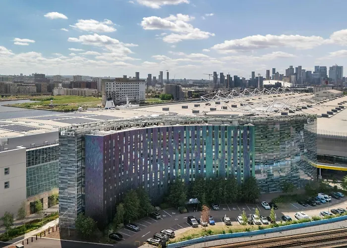 Aloft By Marriott London Excel